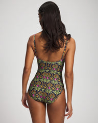 Twist-Front Keyhole One Piece
