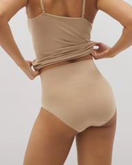 Mid-Level Shaping Seamless Brief
