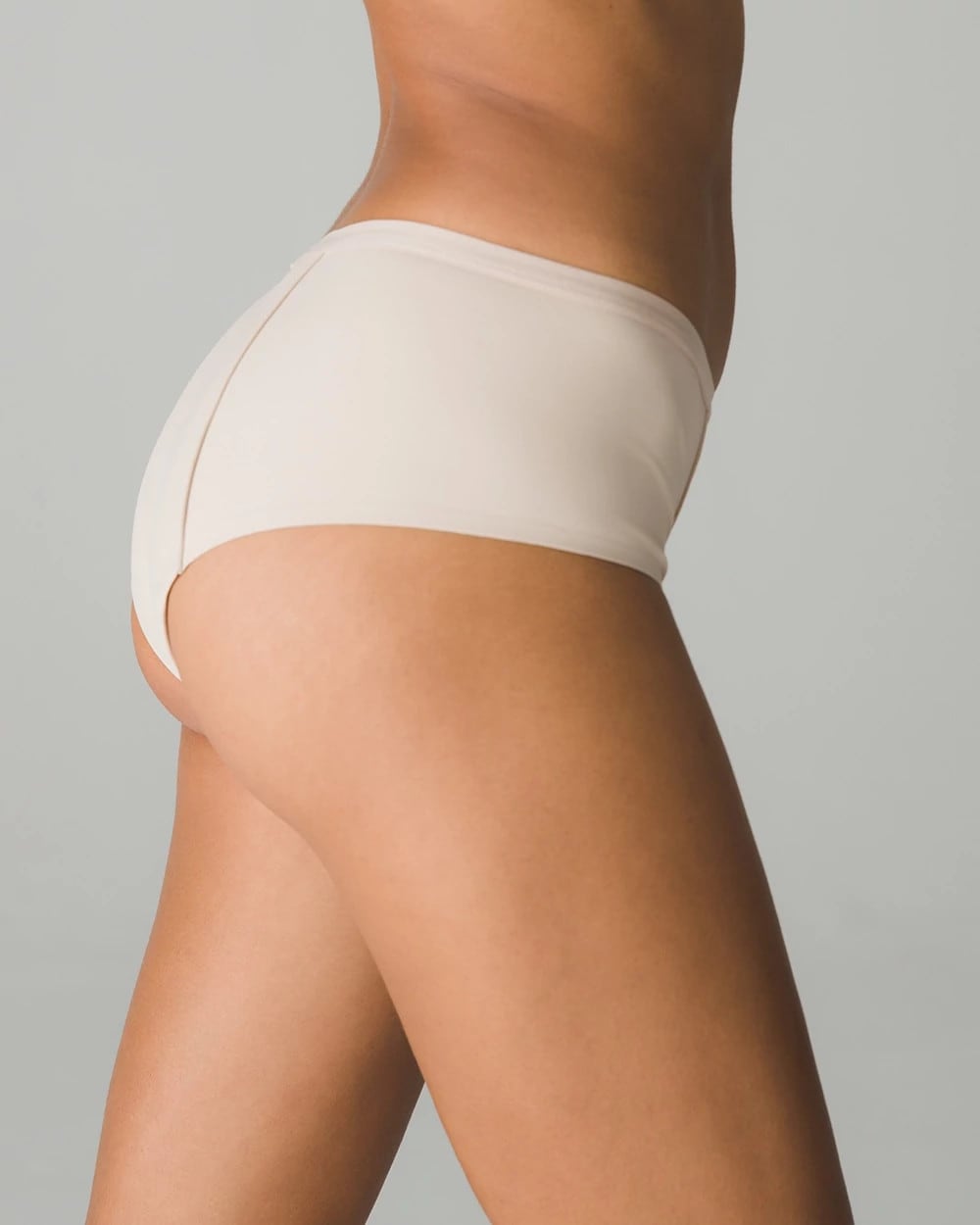 <sup class="sup-symbol">®</sup> Leakproof Hipster