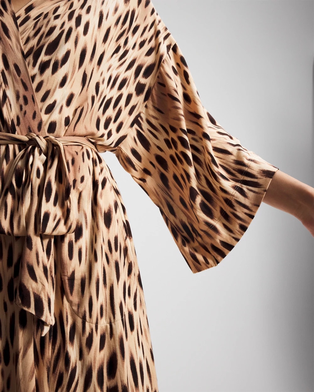 Short Robe
