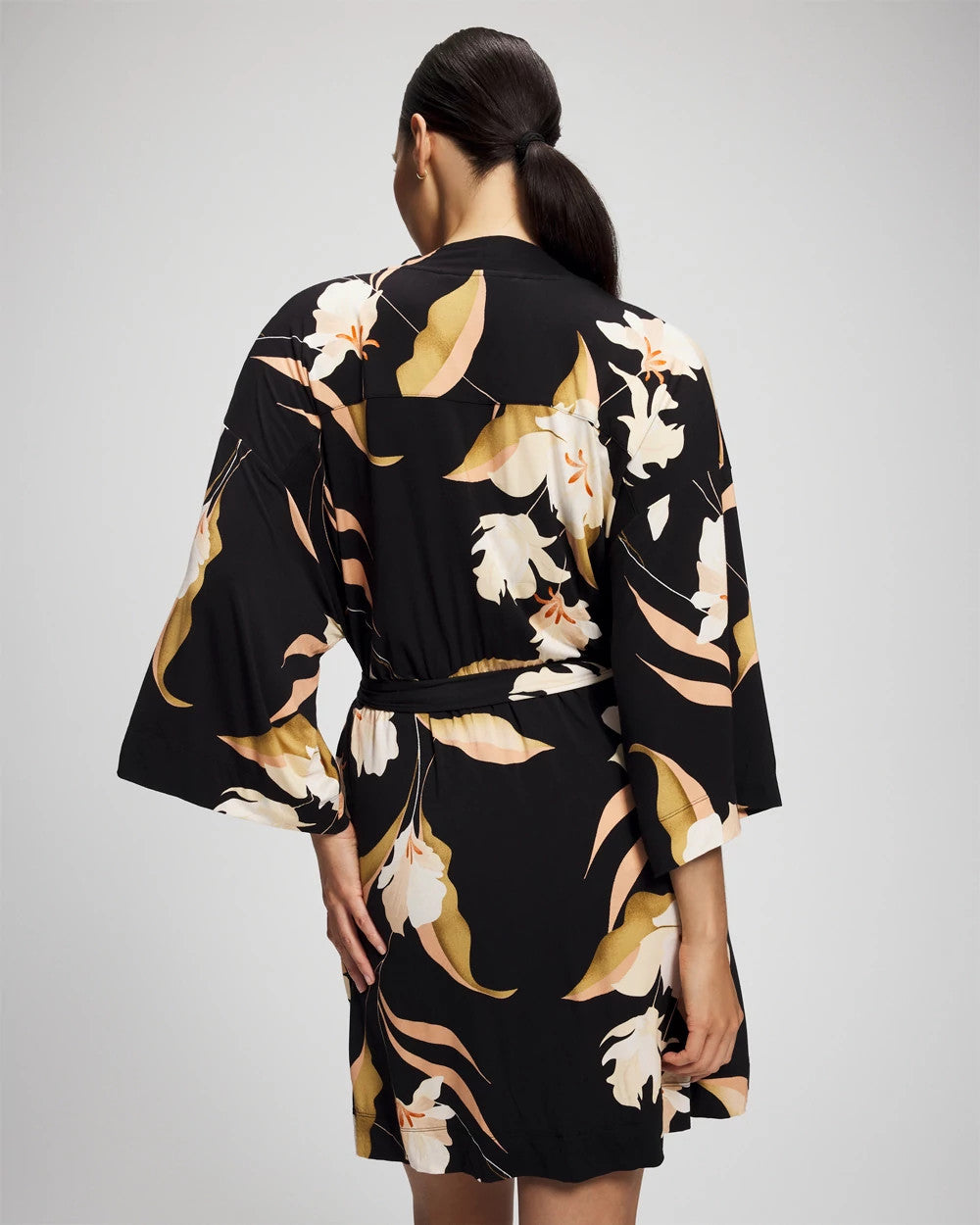 Short Robe