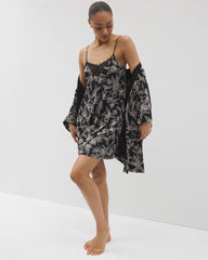 Short Robe