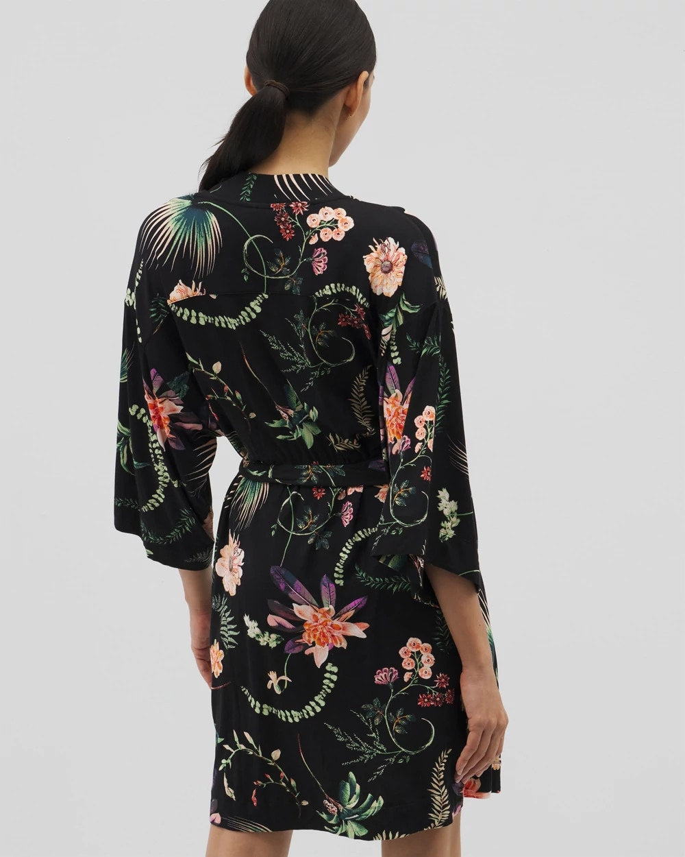 Short Robe