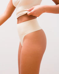 Seamless Ultralight Smoothing Thong