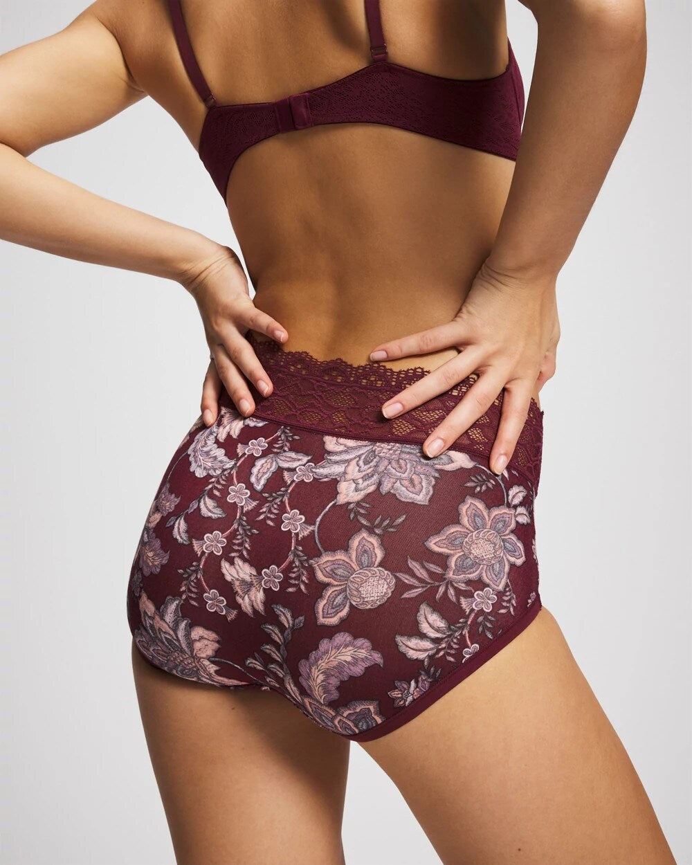Brief Panty with Enchanting Lace