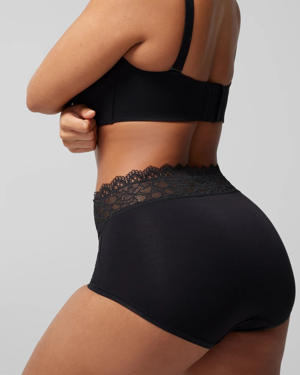 Brief Panty with Enchanting Lace