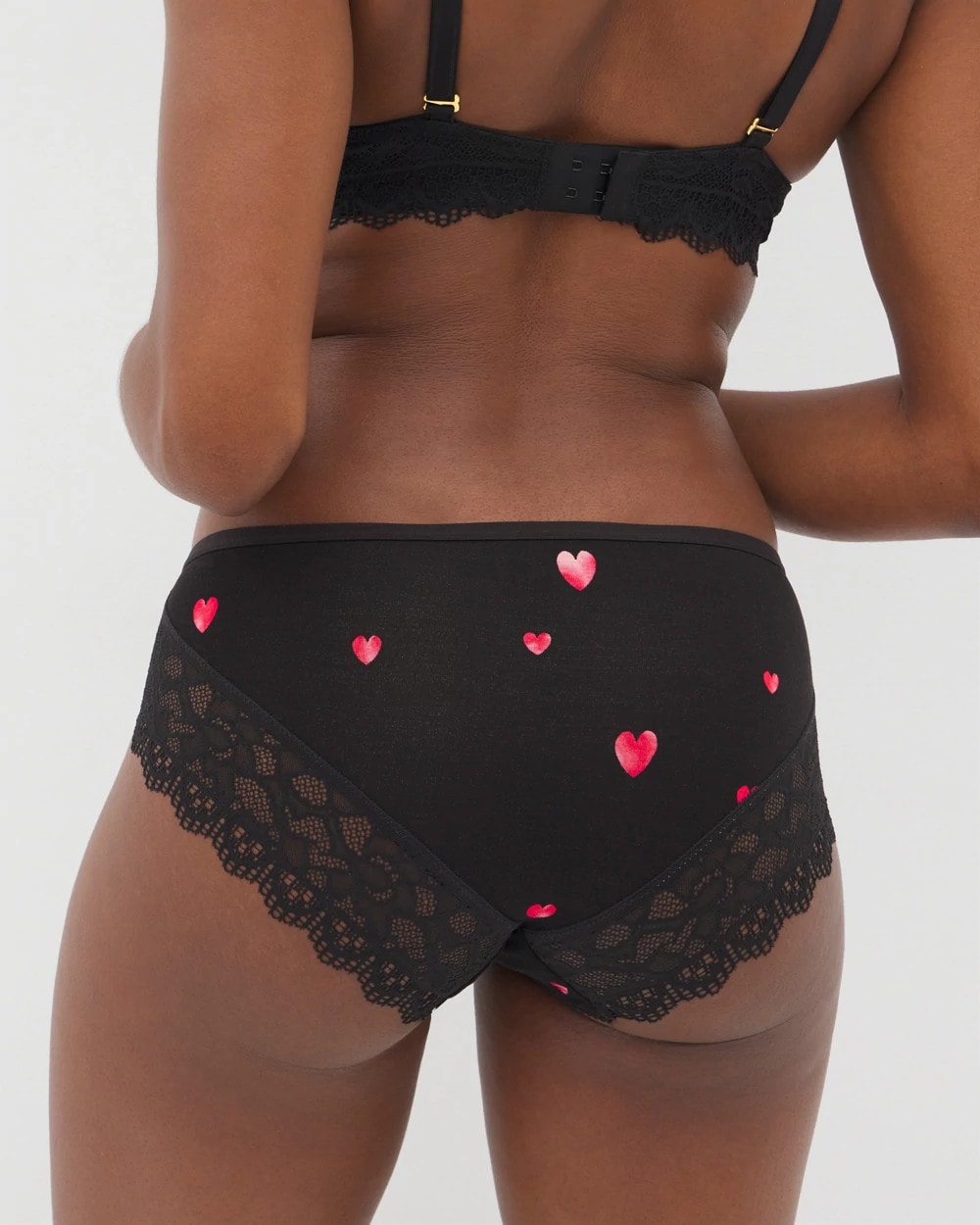 Hipster Panty with Enchanting Lace