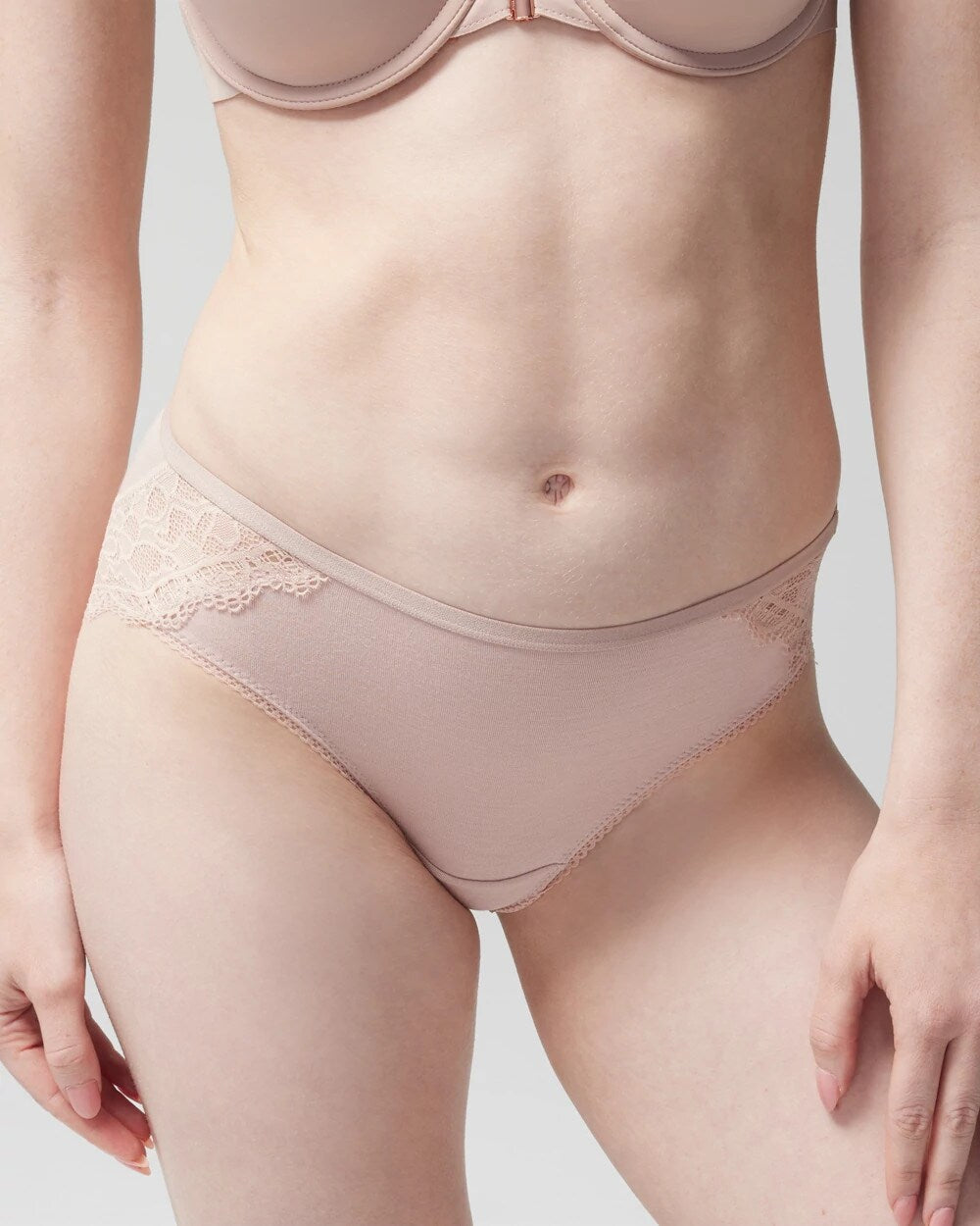 Hipster Panty with Enchanting Lace