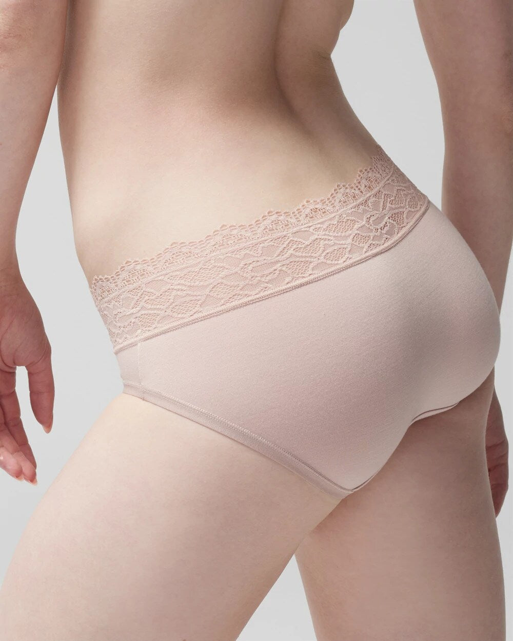Hipster Panty with Enchanting Lace