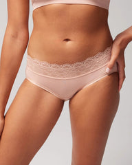 Hipster Panty with Enchanting Lace