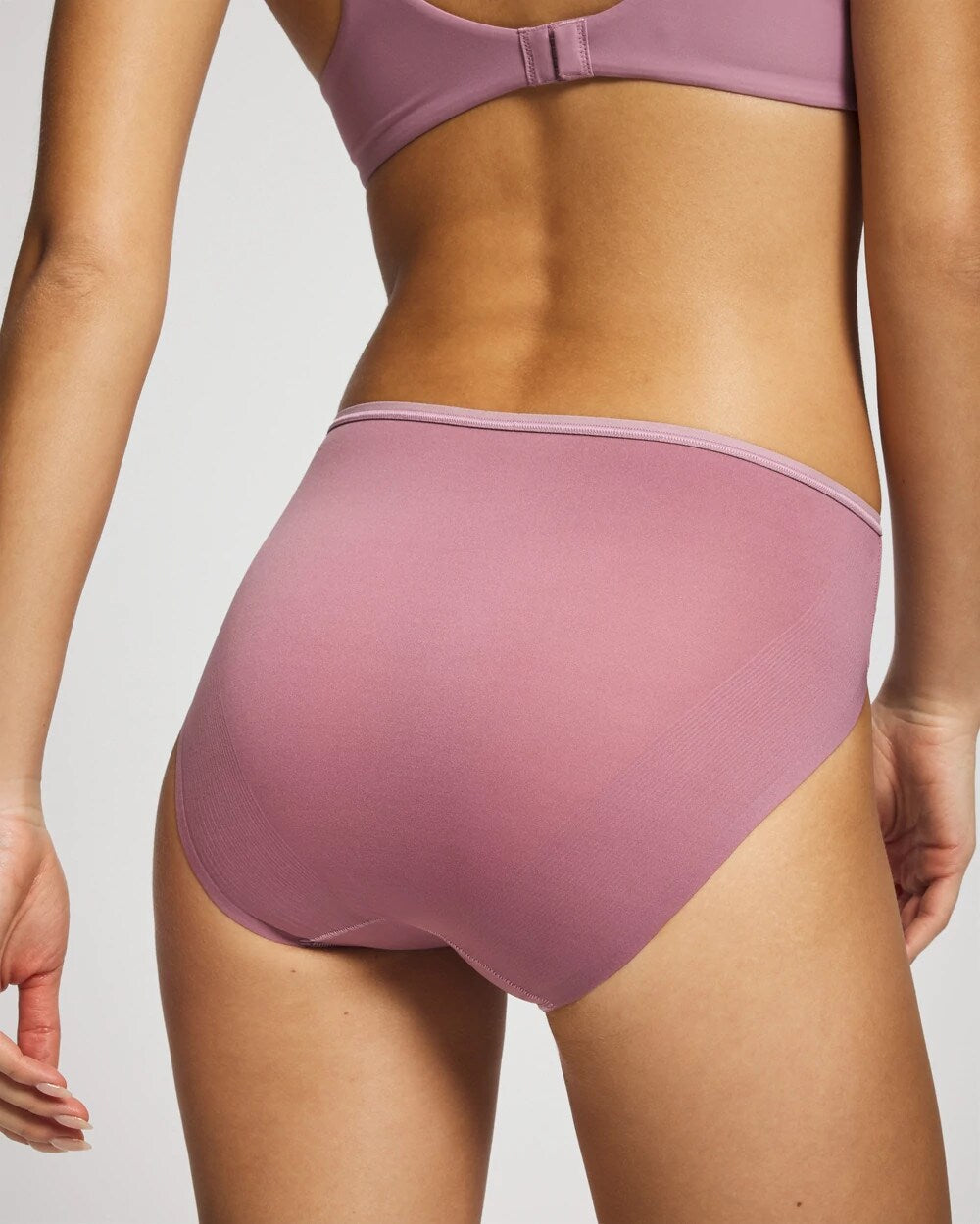Edge High-Leg Panty