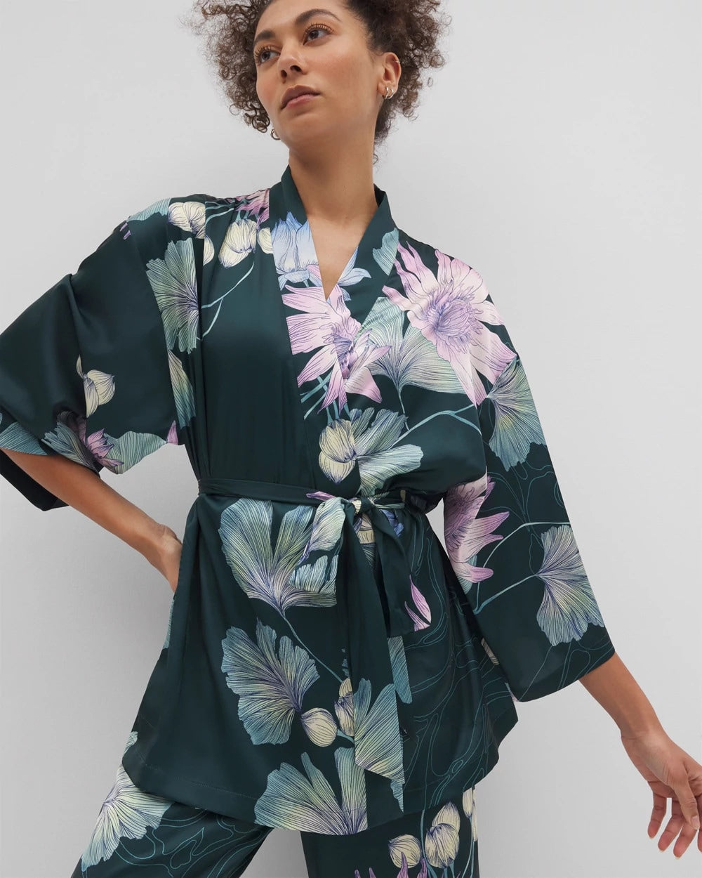 Short Robe