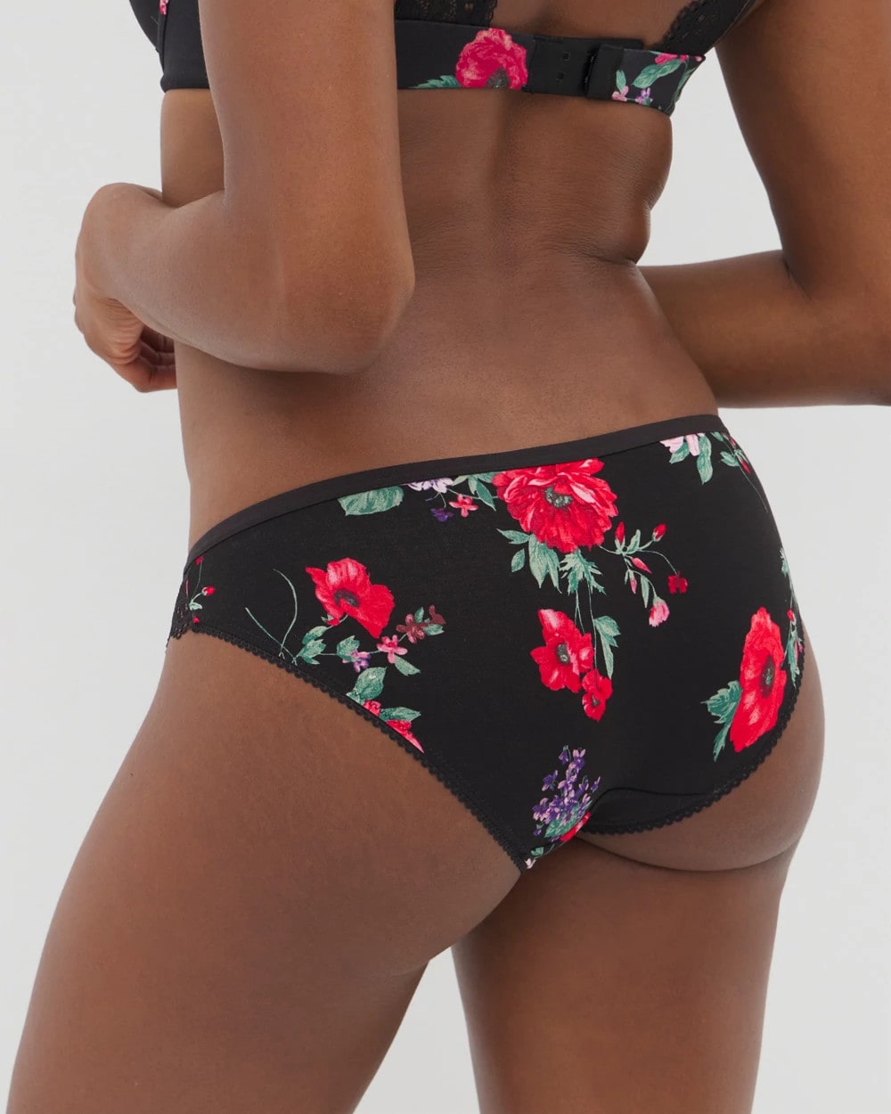 Bikini Panty with Enchanting Lace