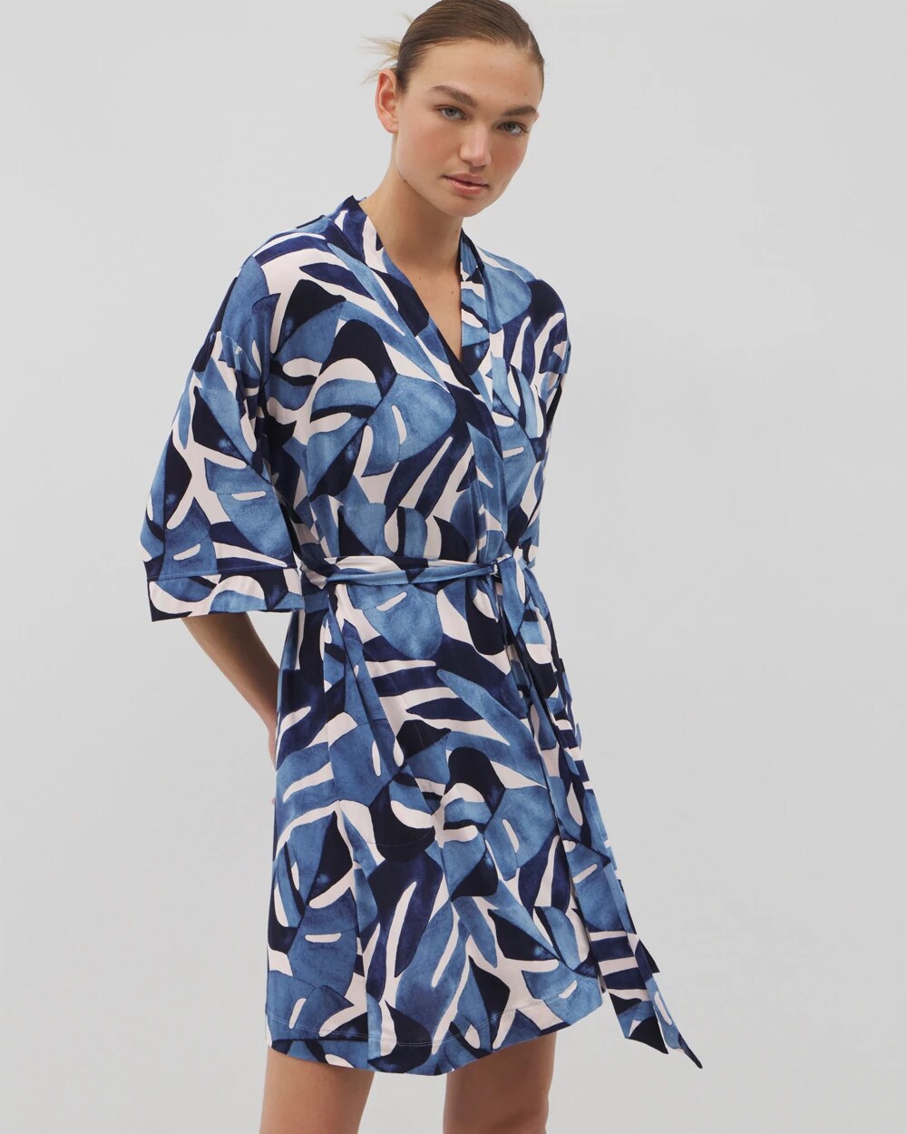 Short Robe