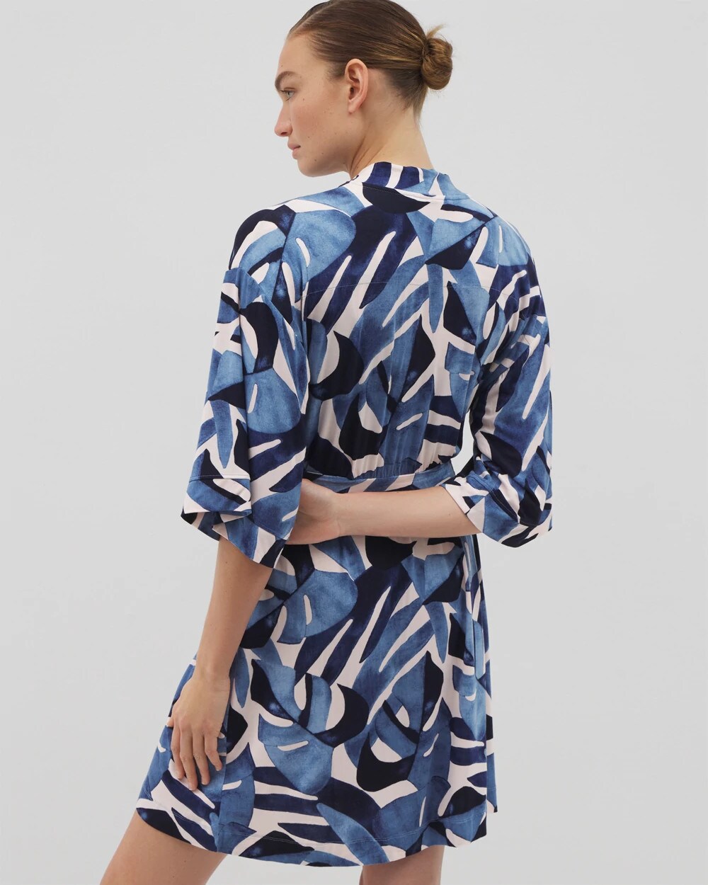 Short Robe