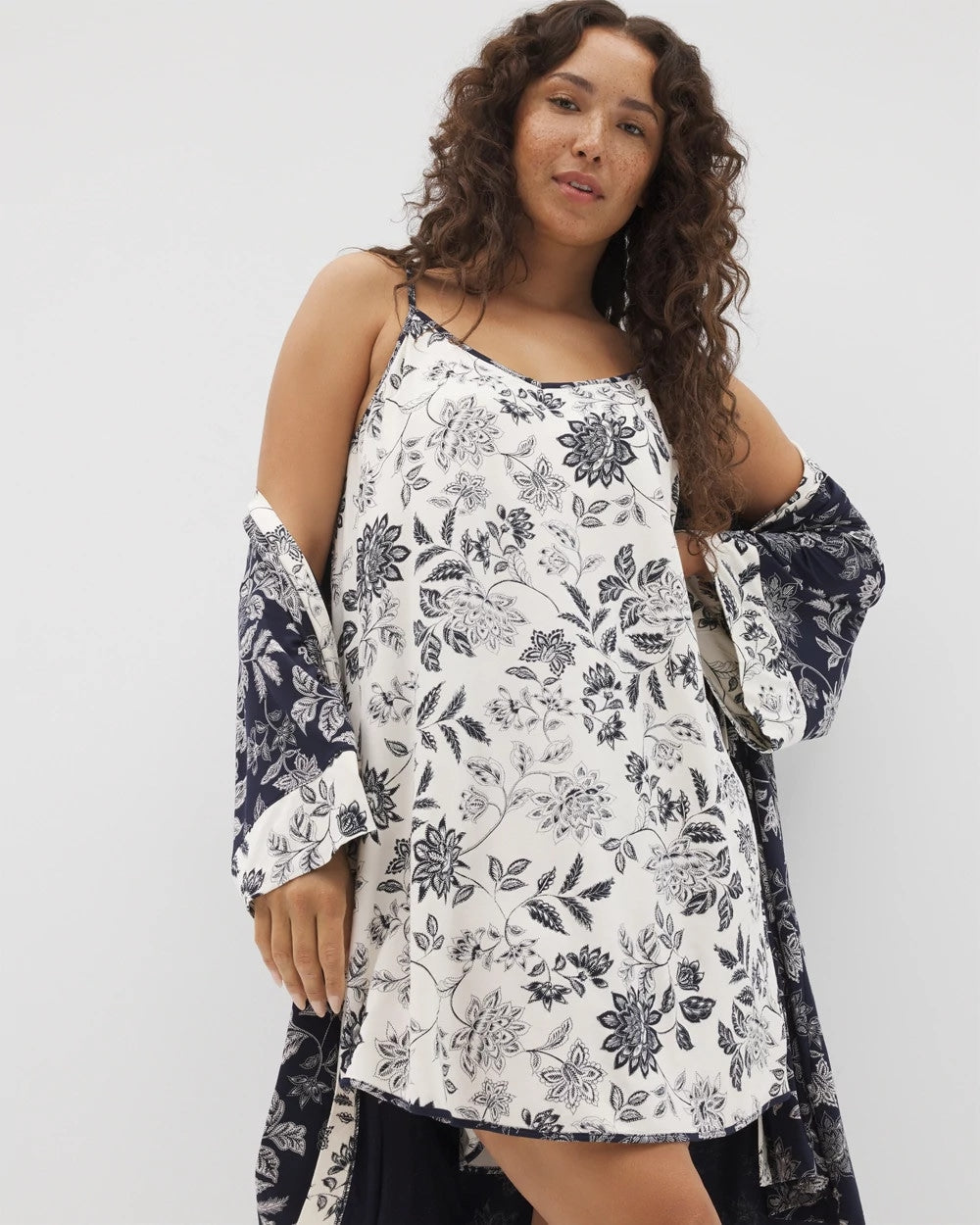 V-Neck Chemise