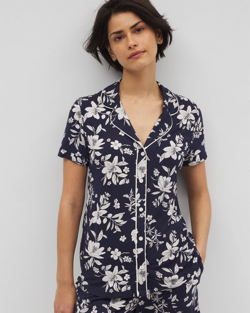 Piped Short Sleeve Notch Collar Pajama Top