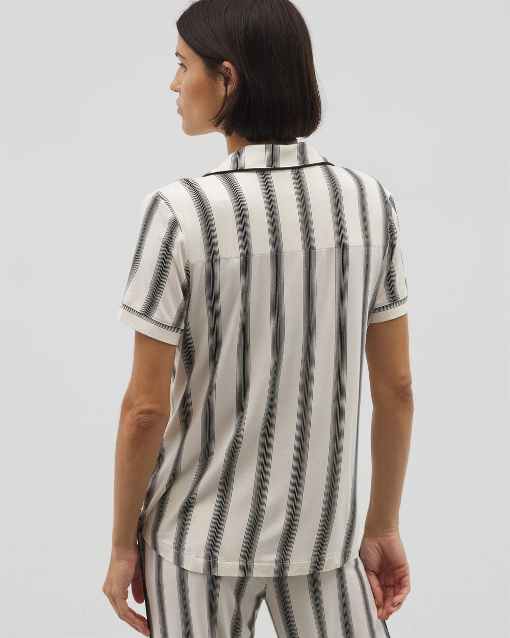 Piped Short Sleeve Notch Collar Pajama Top