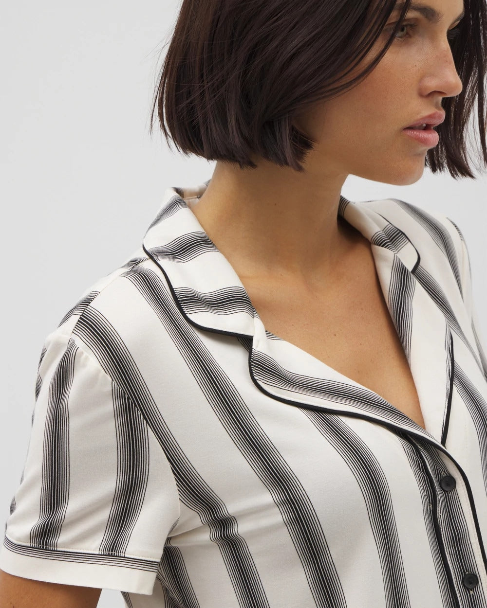 Piped Short Sleeve Notch Collar Pajama Top