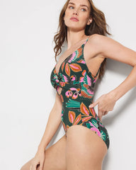 Twist-Front Keyhole One-Piece
