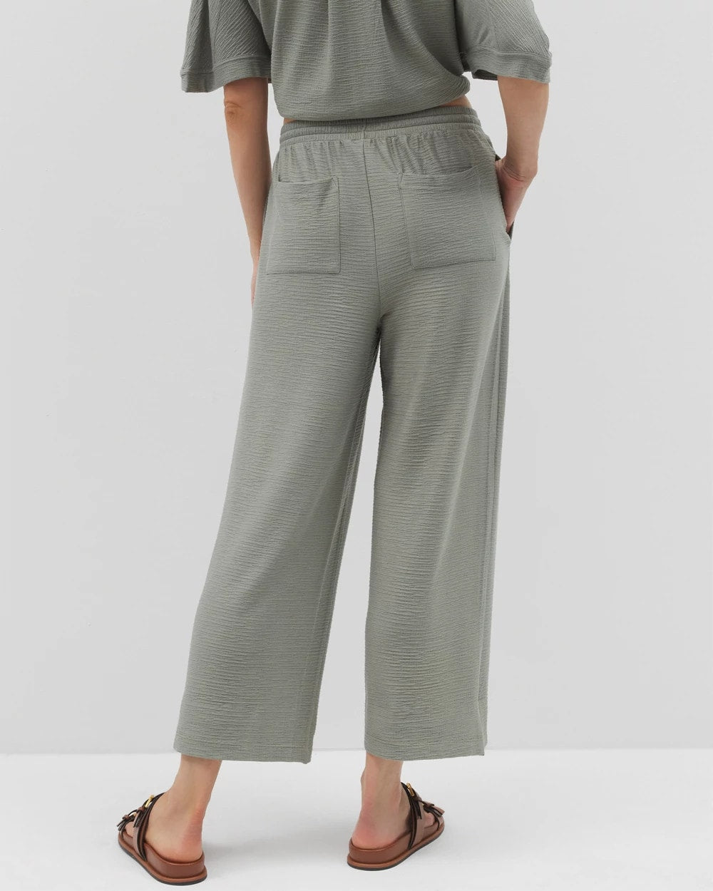 Crinkle Knit Wide Leg Pant