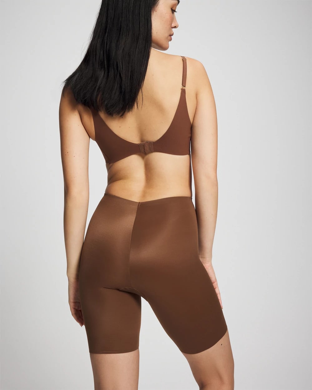 Mid Level Cooling High Waisted Short